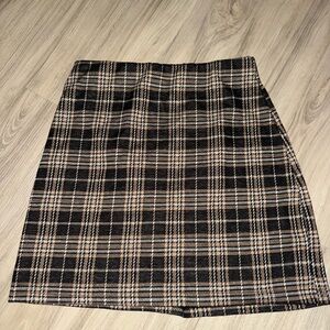 Ardene Black and Tan Plaid Mini Skirt